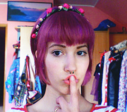 tankgirlsinspiration:  dyed my hair purple today 