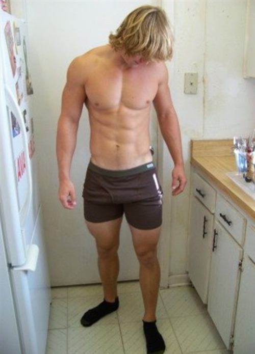 cocksandsocks:  Follow COCKSANDSOCKS for more like this, and better! 