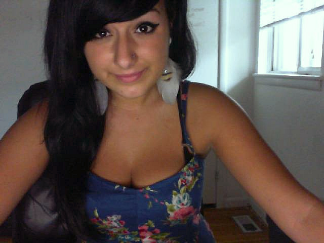headt0wardsthelight:  hello guyz 