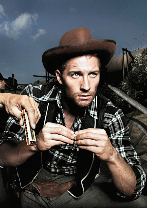 Model: Aaron Loewen