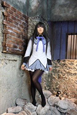 girlsbydaylight:  Akemi Homura by *0kasane0