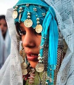 arabculture:  Tuareg Girl, Libya. 