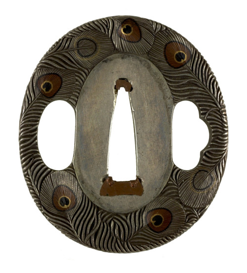 aleyma:Nagata Naohiro, Tsuba with peacock feathers, 1st half of the 19th century (source).this is go