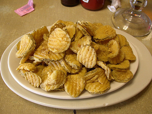 bellalaghostie:  FRIED PICKLES, SO FUCKING DELICIOUS!  HELL YES!