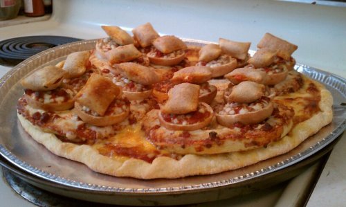 nova-bright:masterfromcatering:stab-tier:luciferswhiteloafers:iamalfff:Pizza Rolls on Pizza Bagel bi