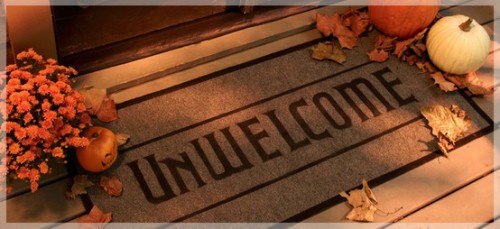 DIY Unwelcome Mat - for Halloween or every day? Tutorial from Lowes with &ldquo;UnWelcome&rdquo; PDF