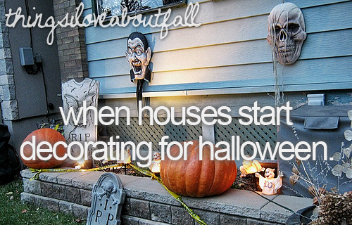 peacelovemusiczombies:  OMFG I LOVE FALL AND HALLOWEEN OMFG OMFG 