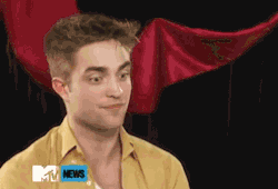  “What do you have in common with Edward Cullen?”  Rob - “I look a bit like him.”  