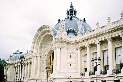 corona-borealis:The Petit Palais (by ’|’||’| ‘|’[]||{)