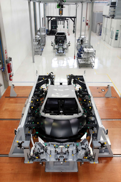 jnomics:
“ The Lamborghini Factory (via Wired)
Making beautiful machines, using beautiful machines.
J N O M I C S
”