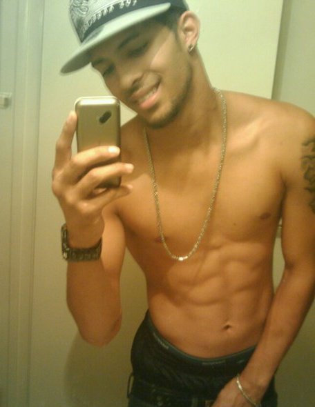 brothas:  lustofworld.tumblr.com 