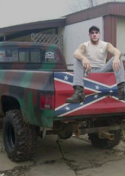 trashyredneckmen:  Pure Redneck http://hairyhunky.tumblr.com/