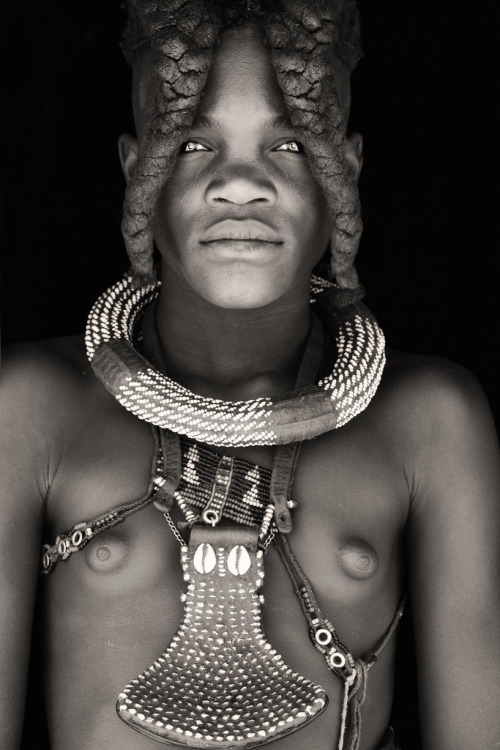 vandenio:  African Portraits by Mario Gerth. 