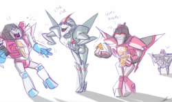 harzprime:  lordstarscream:  betterlordandleader:  It was time for this picture to re-surface again.  MWHAAHHAAA   you can never have too many starscreams! …….wait….what did I just say?!?! o.0   Ohhh Doritoscream&hellip;