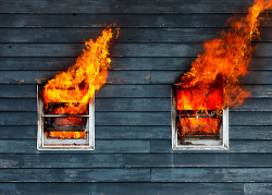 neekaisweird:  House On Fire (by Todd Klassy)