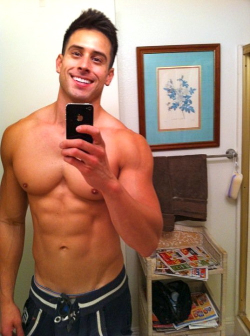 flesh-addicted:  Paul Palomo