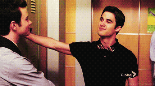 massromanticfool:  riddlemetom:  Blaine is obviously not wearing any pants  #Kurt