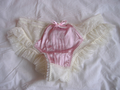 It’s ~ Sissy Saturday ~ wouldn’t you prissy sissies like to wear these panties? 