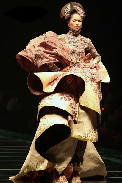 Porn photo dollymacabre:  iethanta:  GUO PEI FALL WINTER