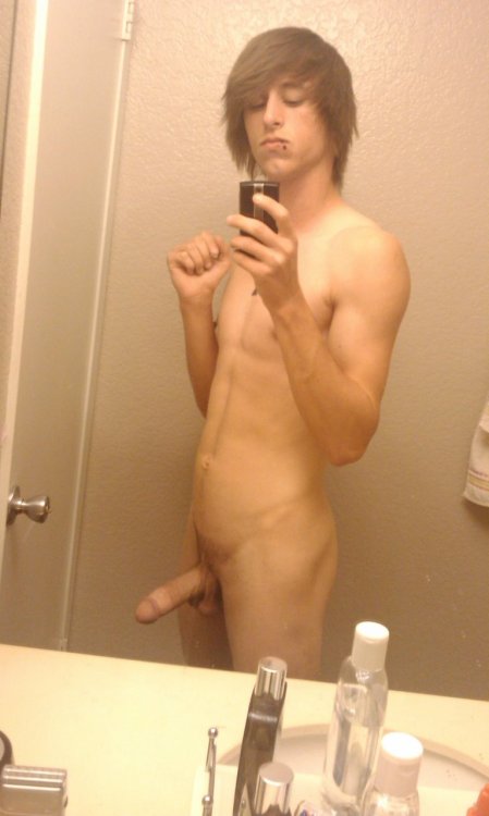 Sexy Babe… Your Dick Is Not Shaved Enough But I Would Definitely Fuck You…