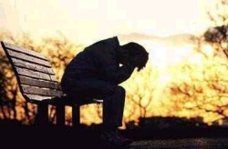 Aproveite a vida, e todas as oportunidades que ela lhe dá, pois essas oportunidades nunca acontecerão novamente, e você se arrependerá depois por não tê-las aproveitado. (thingsgirll)