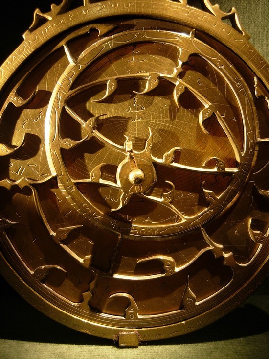 staceythinx:  Astrolabes are used to calculate how the sky will look at a specific