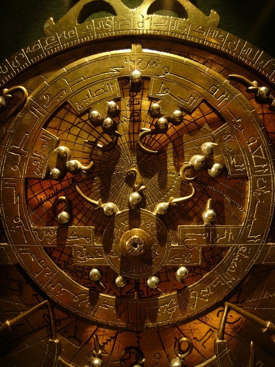 staceythinx:  Astrolabes are used to calculate how the sky will look at a specific