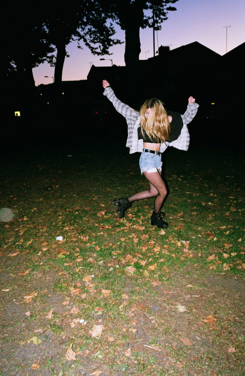 live4m0ments:     soft grunge & vintage wonderland.    