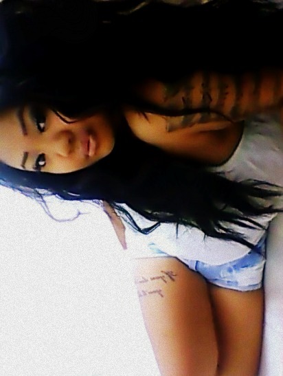 Shout out to Miss Kim for sending this in.. tatted dimes.. DOPE ! kimtruong.tumblr.com