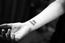 fuckyeahtattoos:  Okay, Bon Iver is one of my favorite bands, and I had always wondered what their name meant, so I looked it up. It’s a sort of slang version of “Good Winter” in french. Once I realized this, I knew I wanted it as a tattoo. I didn’t