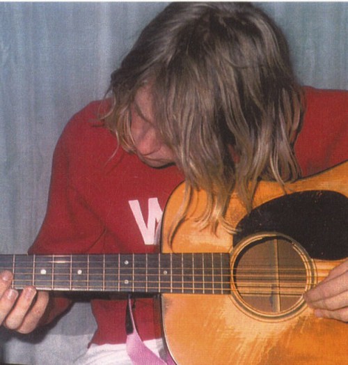 Sex youremyvitamins:  Kurt Cobain in Boston, pictures
