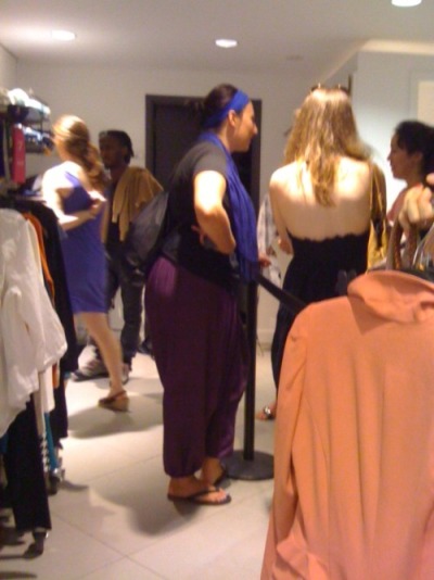 Lovely morning shopping on 5th Ave, until I had to stand in line behind this obnoxious girl’s behind.
Bitch, Harem pants like these are NOT okay. Purples not flattering in the first place, and you look hideous with the crotch part of the pants...