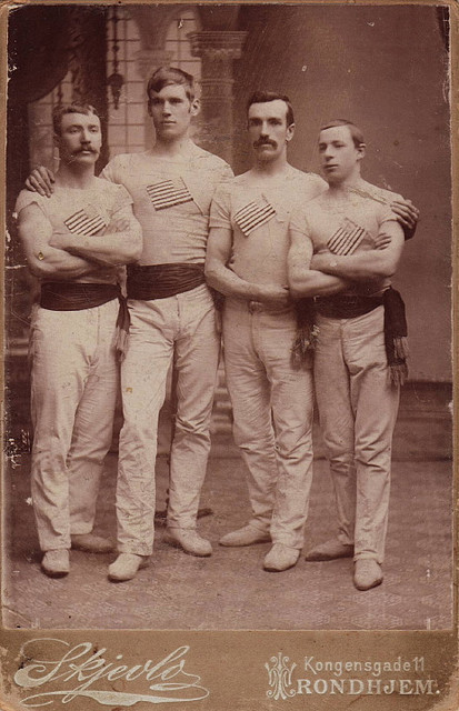 flashandfootle: Sporty blokes by Crafty Dogma on Flickr.