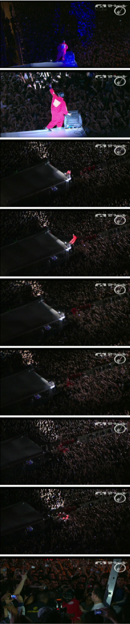 writetalkscream:  Slipknot - 25/9/11 Se você viu esse louco se jogar na plateia,