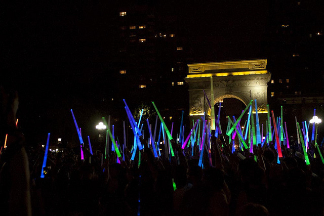 tiefighters:  NYC Lightsaber Battle Several hundred Star Wars enthusiasts filled