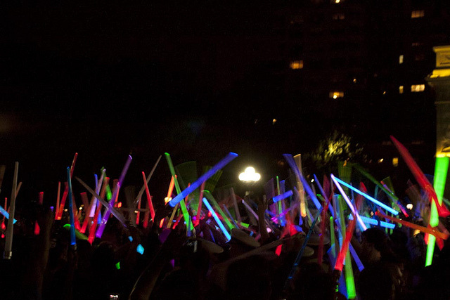tiefighters:  NYC Lightsaber Battle Several hundred Star Wars enthusiasts filled