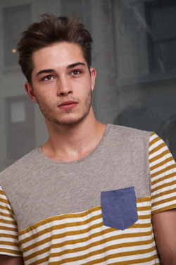 ragdan:  tobeatiger:  Francisco Lachowski