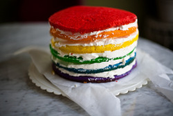 neekaisweird:  Naked Rainbow Cake (by SmittyImagingLtd) 