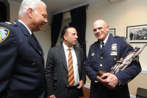 -9mm:smashitdead:sanityscraps:coketalk:Meet NYPD Deputy Inspector Anthony Bologna, former Commanding
