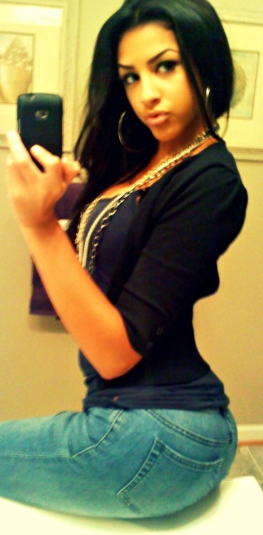 lachicagogo22:this is For the people who wanted me to post this one <3 muahhh SO DAMN BEAUTIFUL!