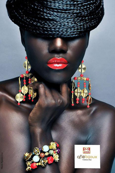 PIX OF THE DAY ♥ “Aflé Bijoux” by Mario Epanya (Ivory Coast-Cameroon)