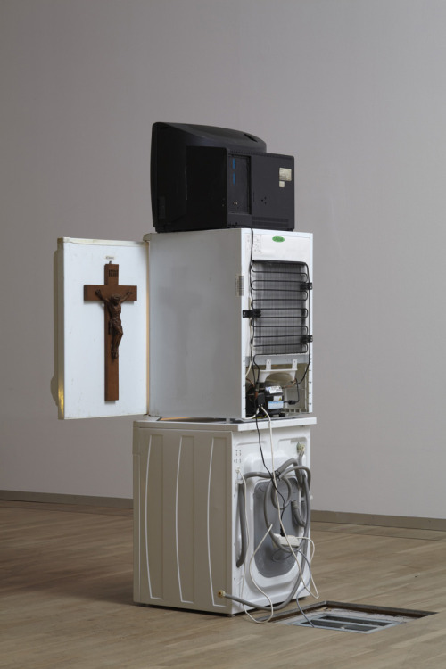 Jesus and the Refrigerator
work by Dahn Vo.