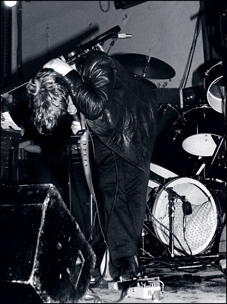 eracorrect:  The Sound - Adrian Borland in Bremen.1982. 