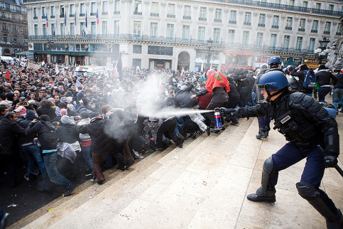 fuckhardfuckfast-makeitlast:Riot Police assault on the Opera House by looking4poetry on Flickr.