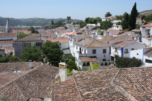 Rooftops of houses in Obidos, Portugal. Photo by Jacob Grygowski.Óbidos remains a well-preserved exa