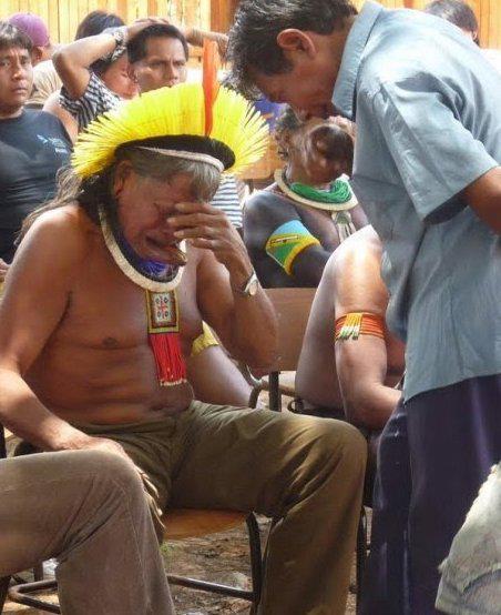 fruityyfeelings:  beshertolockthedoor:  japanesesubtitles:  Chief Raoni crying when he learned that the President of Brazil approved the Belo Monte dam project on the Xingu indigenous lands. Belo Monte will be bigger than the Panama Canal, flooding nearly