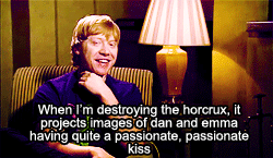  Rupert Grint discussing Dan and Emma’s kissing scene in DH 1. 