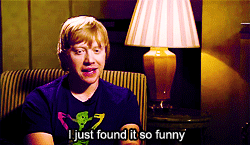  Rupert Grint discussing Dan and Emma’s kissing scene in DH 1. 