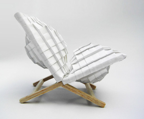 Raw Edges : Pleat Seat