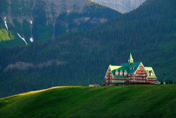 c0mets:  Waterton National Park 2009 (by Gord McKenna) 